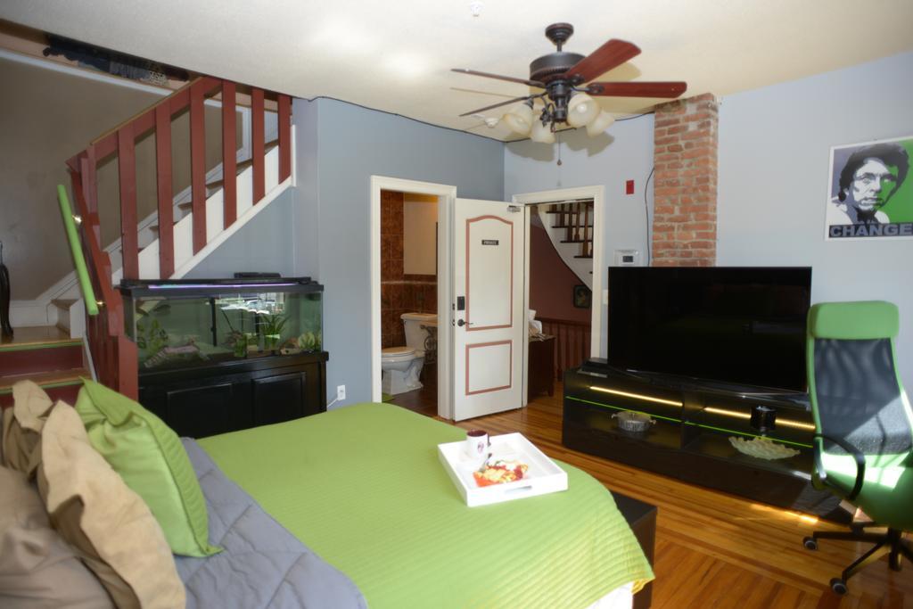 Naomi'S Inn Bed & Breakfast Springfield Ruang foto