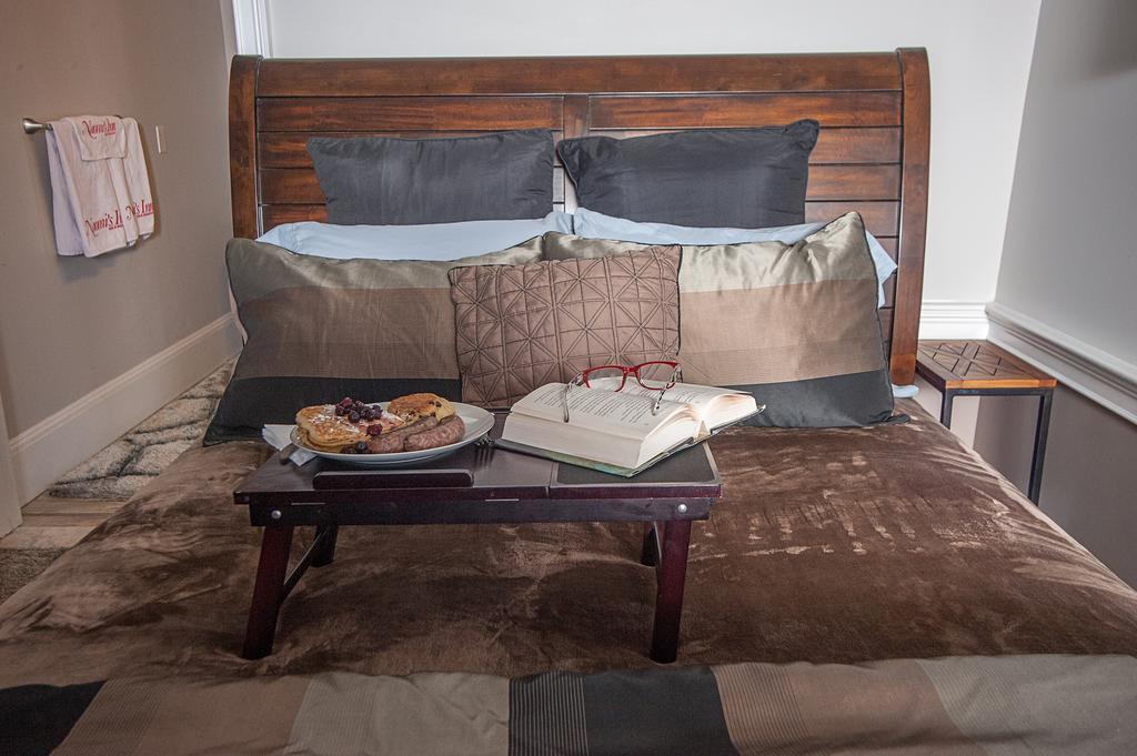 Naomi'S Inn Bed & Breakfast Springfield Bagian luar foto