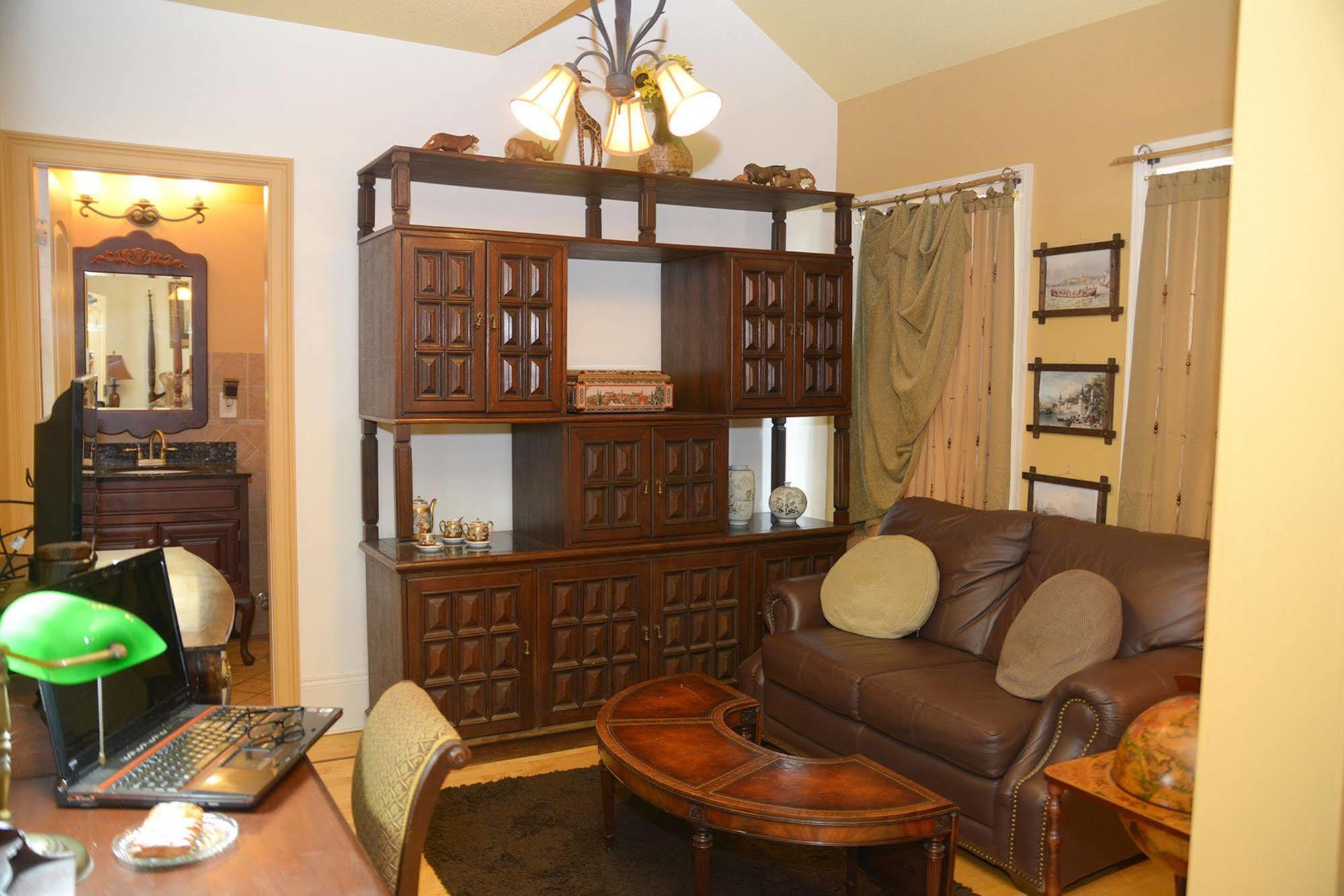Naomi'S Inn Bed & Breakfast Springfield Bagian luar foto