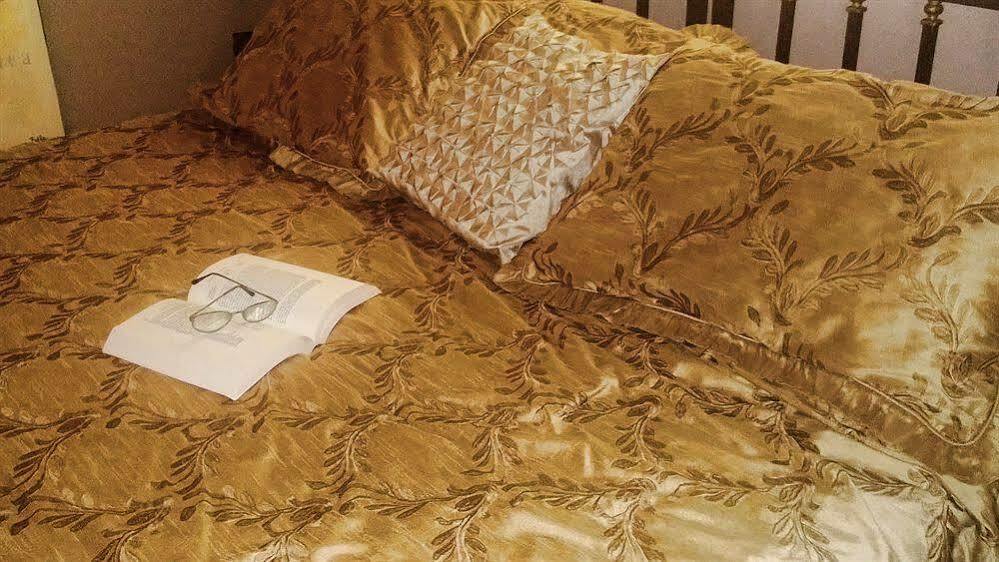 Naomi'S Inn Bed & Breakfast Springfield Bagian luar foto